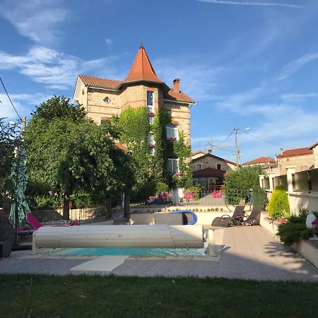Belle Maison De Famille Βίλα Usson-en-Forez Εξωτερικό φωτογραφία